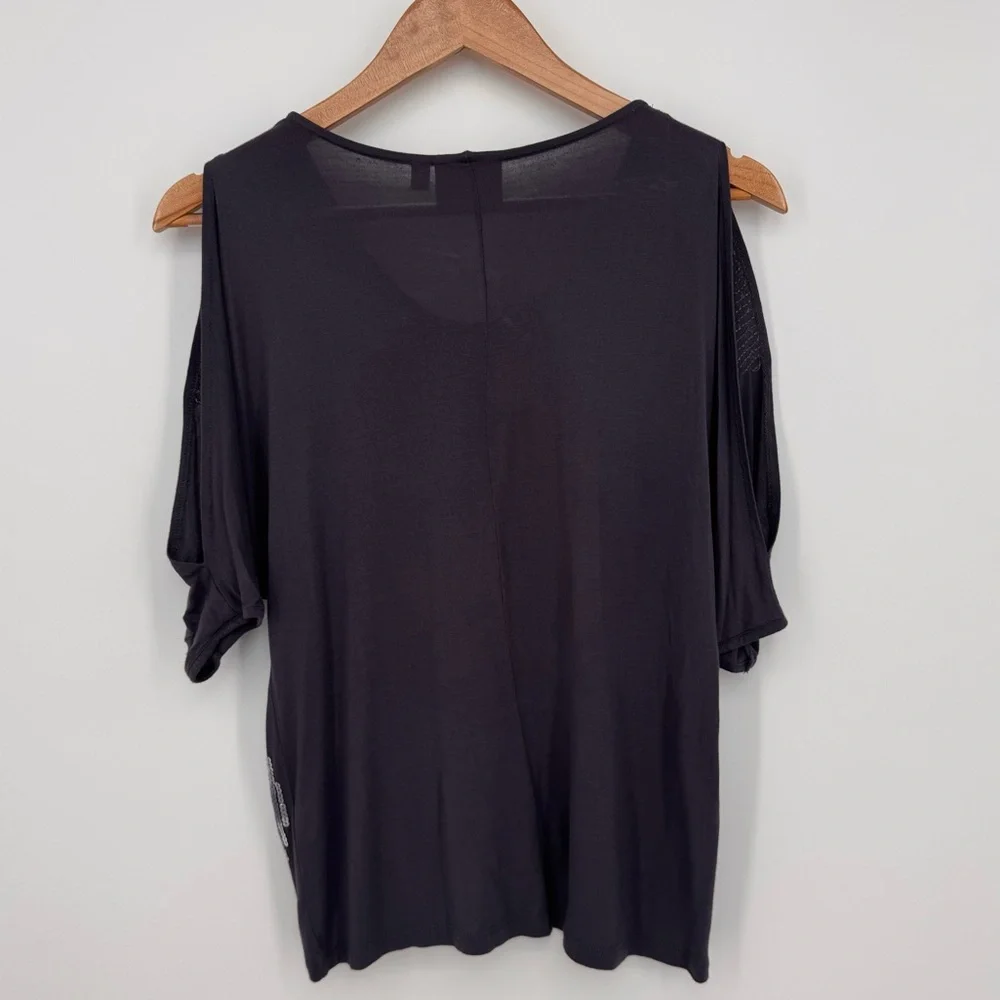 Dantelle Cold Shoulder Sequin Top Gray Size Small - Picture 6 of 8
